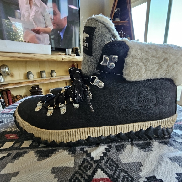 Sorel Fleece Lined Winter Boot Size 9.5 - Picture 3 of 8